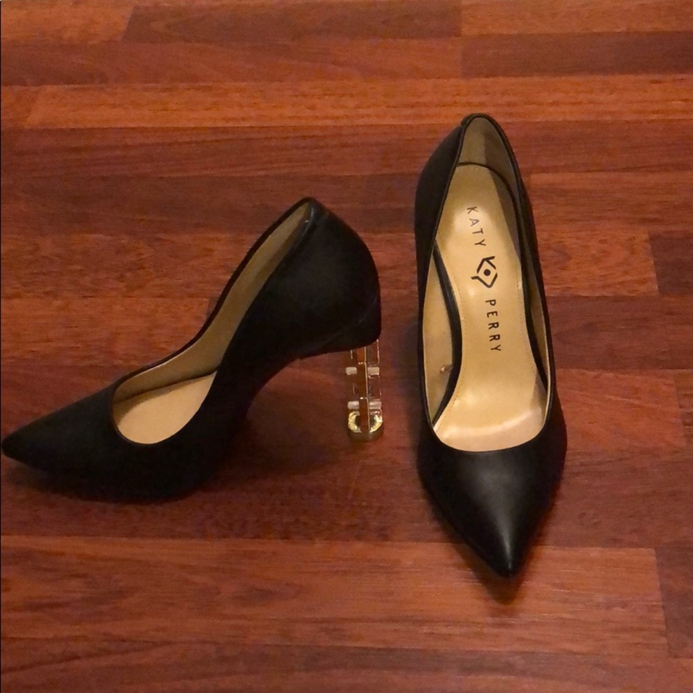 Katy Perry pumps